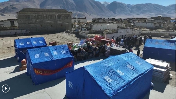 Quake-Hit Xizang Receives Aid from across China