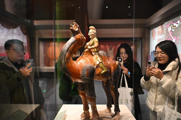 Tang Dynasty Cultural Relics Exhibition Opens at National Marine Museum in Tianjin