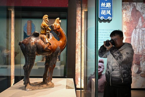 Tang Dynasty Cultural Relics Exhibition Opens at National Marine Museum in Tianjin