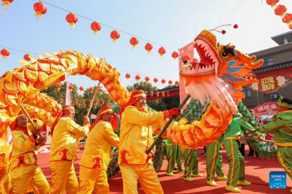 Various Activities Held Across China to Welcome Upcoming Spring Festival