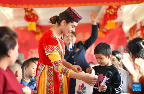 Ethnic Tajik Train Conductor's Journey amid China's Spring Festival Travel Season