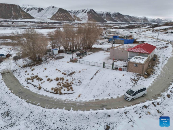 Ethnic Tajik Train Conductor's Journey amid China's Spring Festival Travel Season