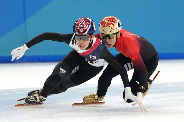 China Wins Short Track Speed Skating Women's 3,000m Relay at Asian Winter Games