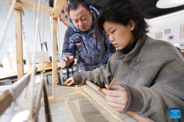 Inheritor of Kesi Weaving Technique in NW China