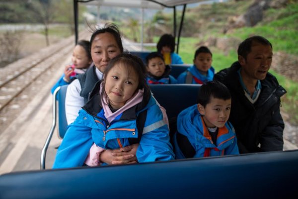 Facilities of Scenic Area Help Shorten Children's Journey to School in China's Yunnan