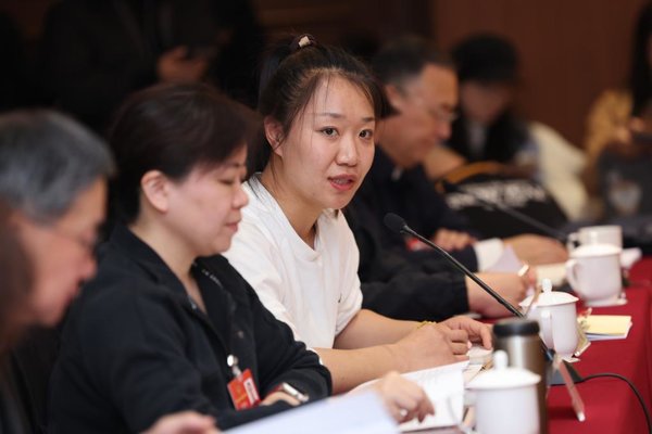 Political Advisors from Sports Sector Meet at Third Session of 14th National Committee of CPPCC