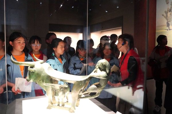 Spring Bud Girls Attend Study Tour in Kunming