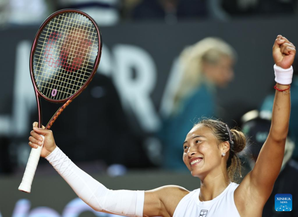 China's Zheng Beats Sabalenka for the First Time to Reach Italian Open Semifinals